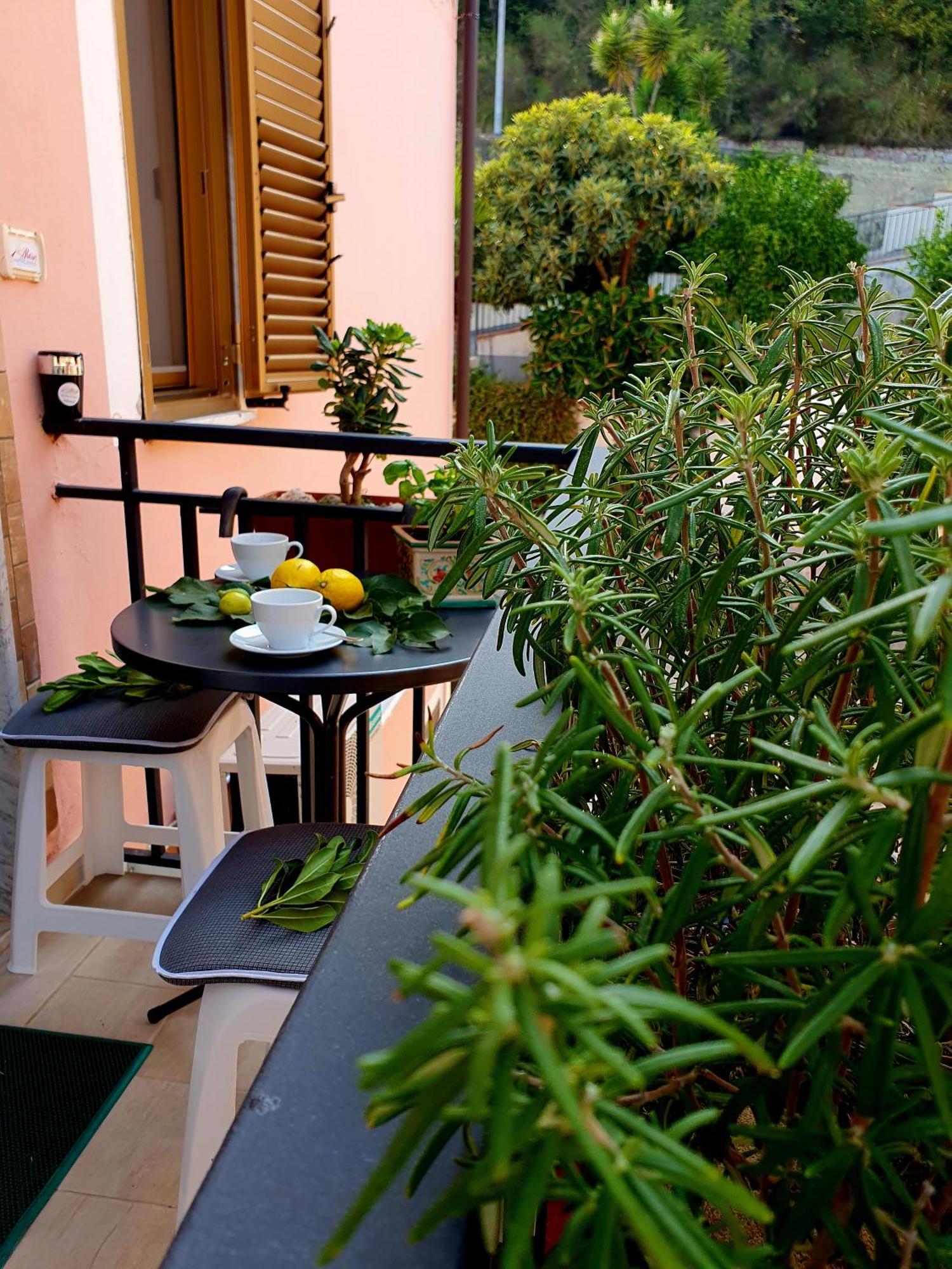 Casa Vacanze Rosy "Nel Verde" بالينورو الغرفة الصورة