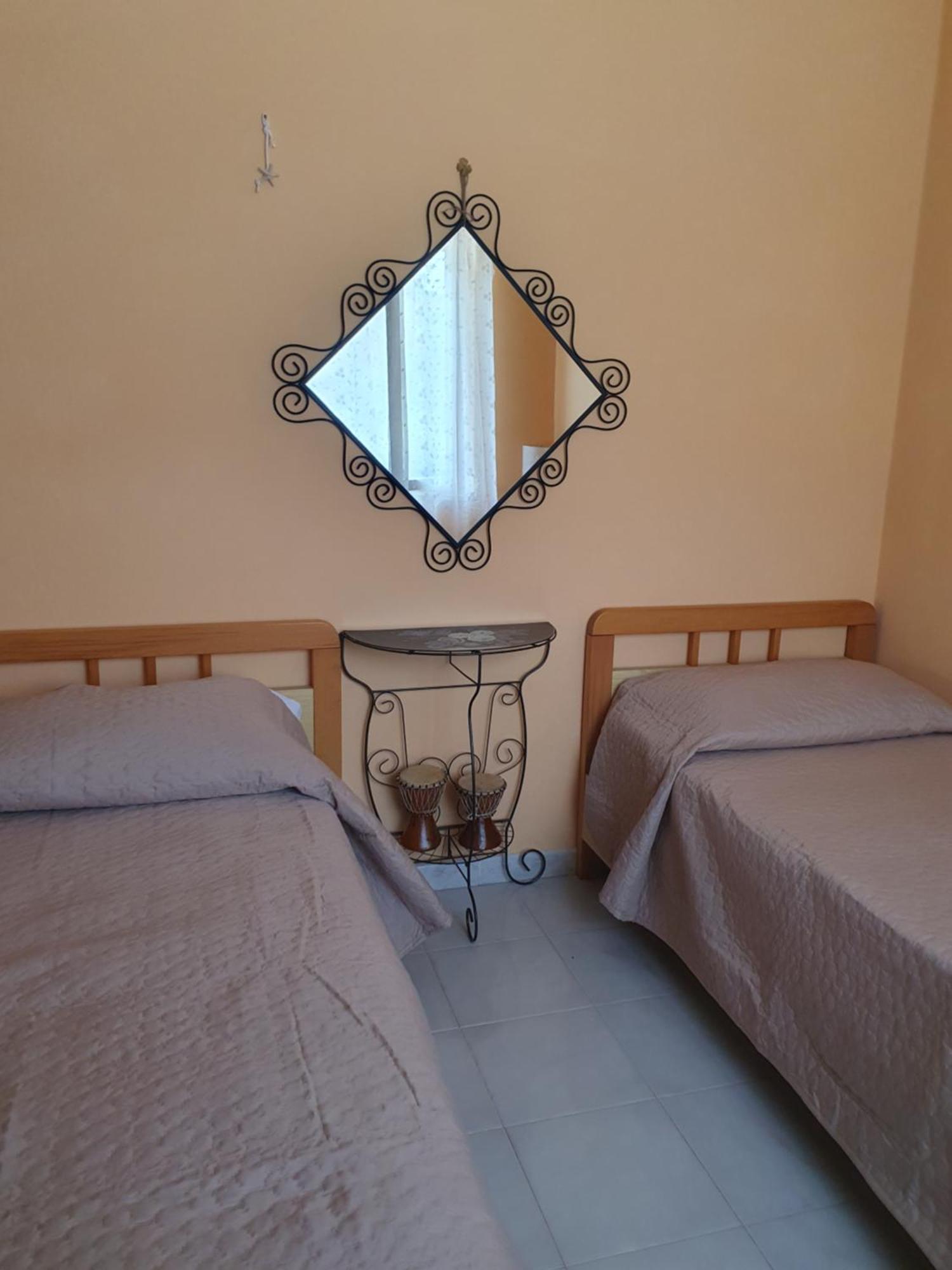 Casa Vacanze Rosy "Nel Verde" بالينورو الغرفة الصورة
